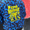 chaqueta bomber azul electrico con estampado animal print de talla unica y corte oversize con estampado de tigre en amarillo creacion de pepa rodriguez, moda gallega